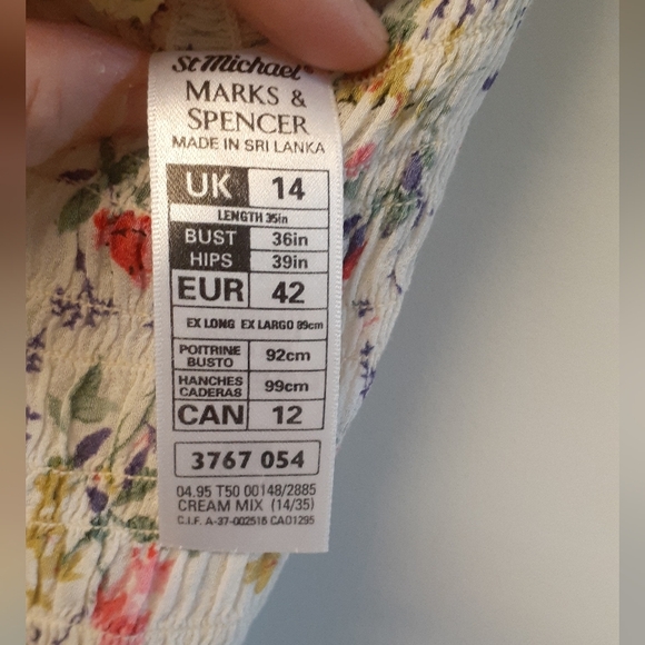 Very pretty flowered maxi dress - Marks & Spencer size 12 - Picture 3 of 4